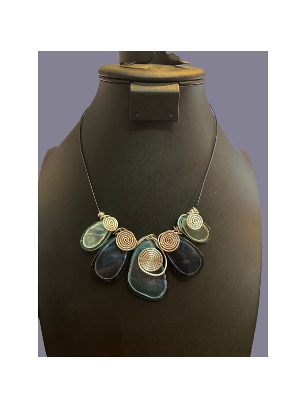 Women's gorgeous blue statement necklace